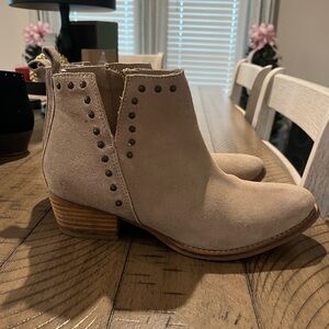 Elegant Beige Ankle Boots with Studded Detail